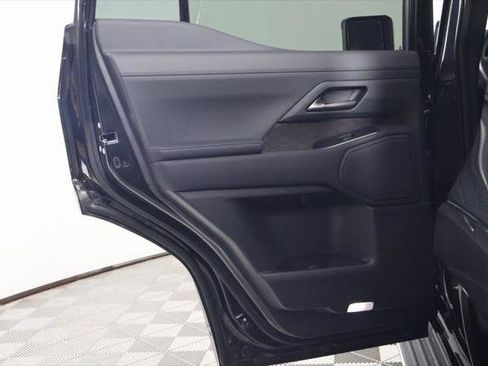 Certified 2026 Lexus GX 550 w/ Cold Area Package AWD/4WD image 13