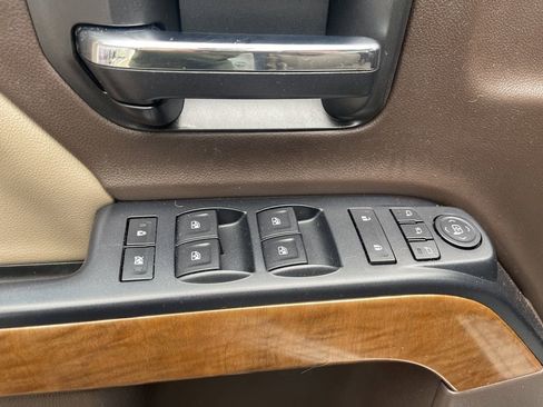 Used 2015 Chevrolet Silverado 1500 LTZ image 24
