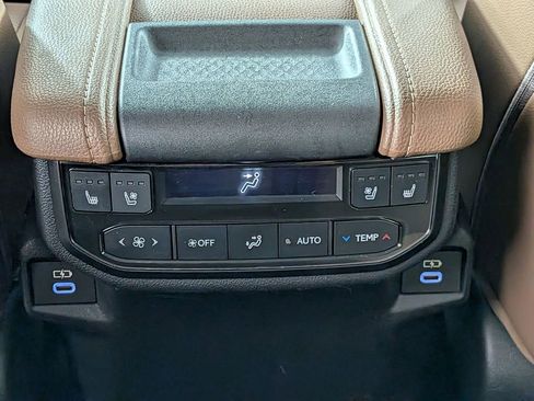 Used 2024 Toyota Grand Highlander AWD image 23