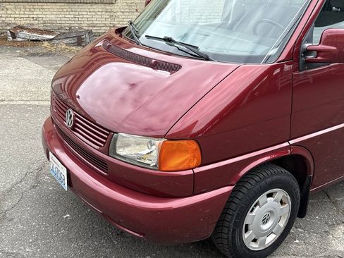 Used 1999 Volkswagen Eurovan MV FWD image 56