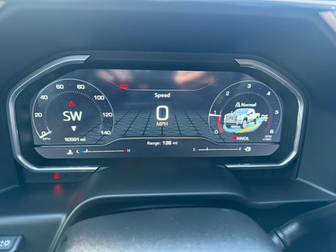 Used 2024 GMC Sierra 2500 Denali w/ Denali Reserve Package image 11