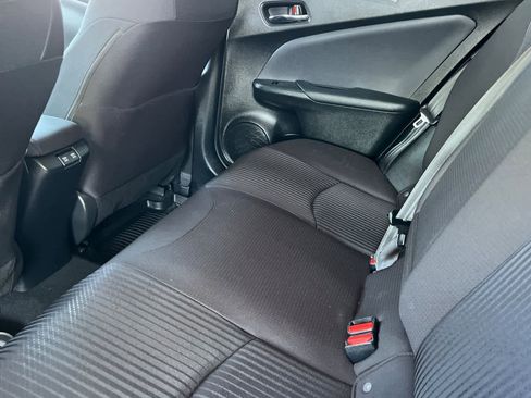 Used 2022 Toyota Prius Prime LE FWD image 5