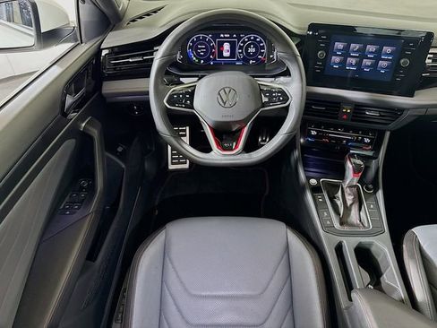 Used 2025 Volkswagen Jetta GLI Autobahn image 20