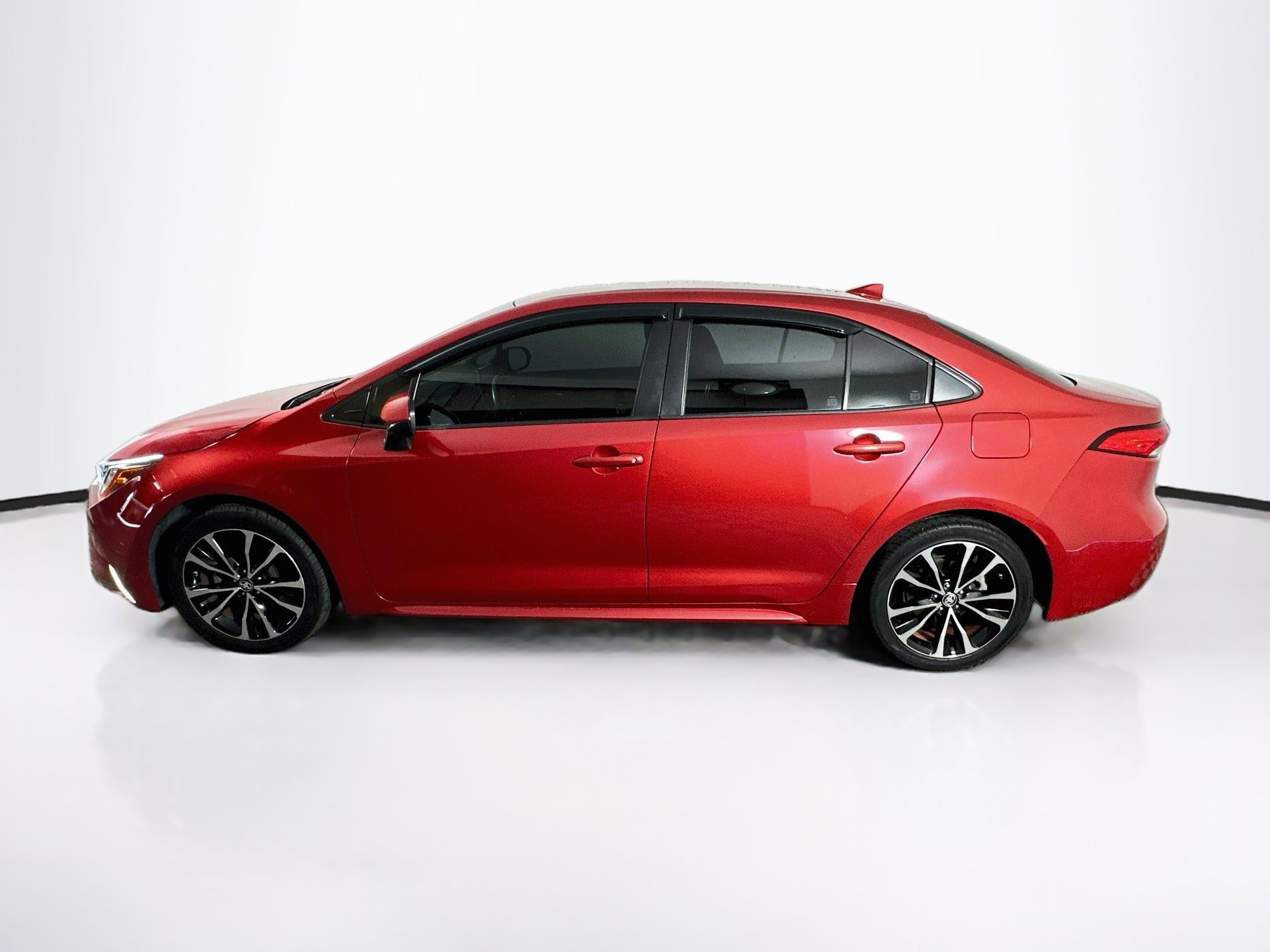 Used 2020 Toyota Corolla LE w/ Protection Package FWD image 4