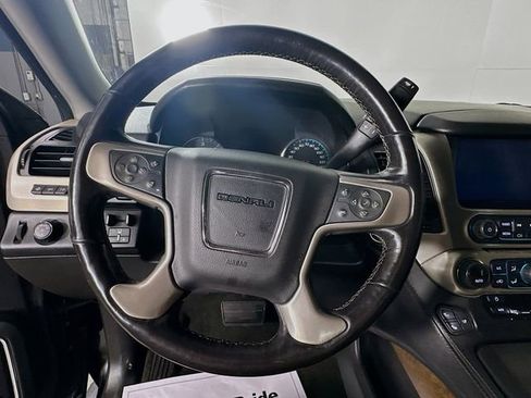 Used 2018 GMC Yukon Denali w/ Denali Ultimate Package image 12
