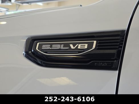 Used 2022 GMC Sierra 1500 Elevation w/ Elevation Premium Package AWD/4WD image 36