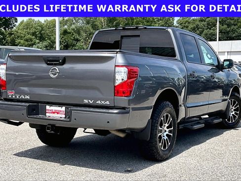 Used 2021 Nissan Titan SV w/ SV Convenience Package AWD/4WD image 10