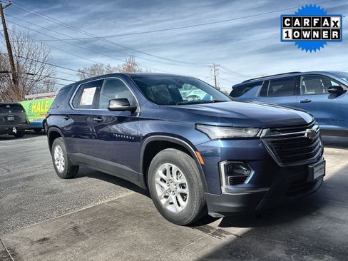 Used 2022 Chevrolet Traverse LS image 16