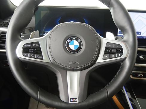 Used 2025 BMW X7 xDrive40i w/ M Sport Package image 25