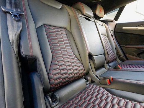 Used 2019 Lamborghini Urus AWD/4WD image 97