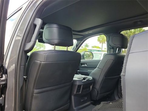 Used 2022 Toyota Tundra Platinum image 6