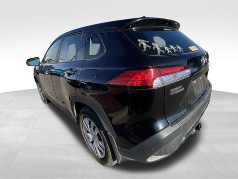 Used 2022 Toyota Corolla Cross L image 7