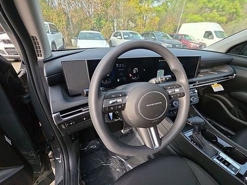 New 2026 Hyundai Tucson SE image 27