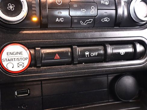 Used 2016 Ford Mustang Coupe image 26