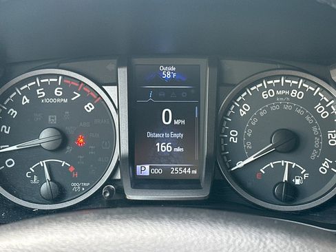 Used 2023 Toyota Tacoma TRD Off-Road image 32