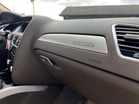 Used 2016 Audi A4 2.0T Premium Plus w/ Technology Package image 34