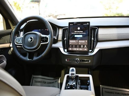 New 2026 Volvo XC90 B6 Plus image 19