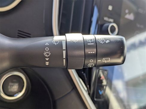 Used 2023 Subaru Ascent Premium w/ Convenience Package image 31