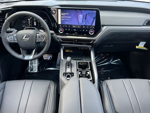 New 2026 Lexus TX 500h AWD image 3