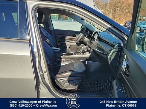 Used 2022 Jeep Compass Trailhawk image 16