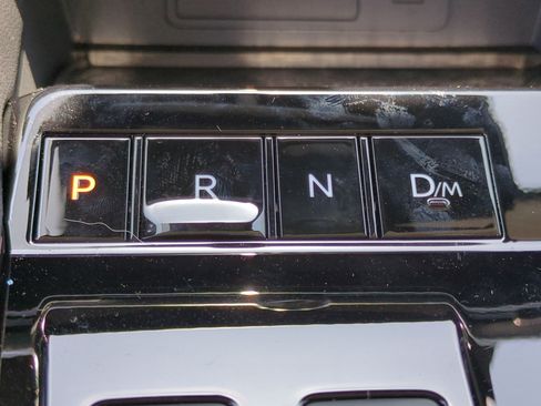 New 2025 Nissan Murano SL image 16