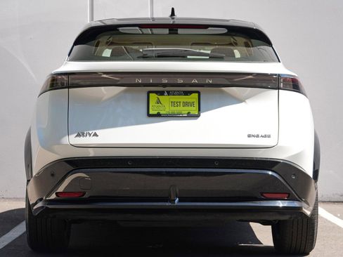 Used 2024 Nissan Ariya FWD image 10