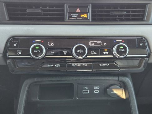 Used 2023 Honda Pilot EX-L image 15