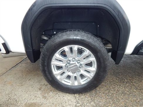 Used 2021 GMC Sierra 3500 Denali w/ Denali Ultimate Package image 12