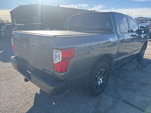 Used 2023 Nissan Titan SV w/ SV Convenience Package image 4