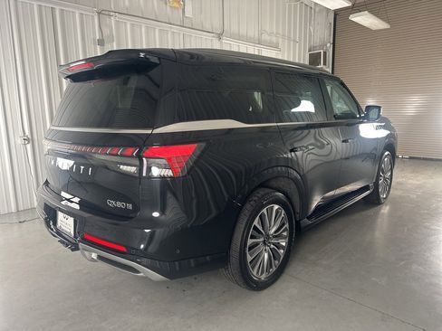 Certified 2025 INFINITI QX80 Sensory image 5