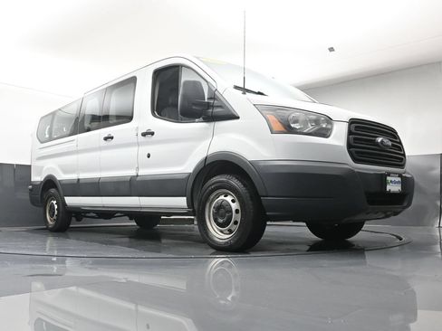 Used 2016 Ford Transit 350 XL RWD image 27