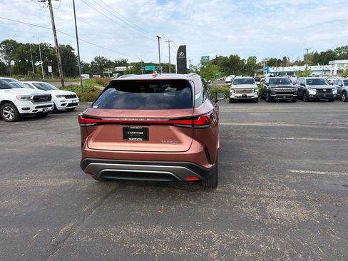 Used 2025 Lexus RX 350 w/ Convenience Package AWD/4WD image 35