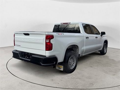 Used 2024 Chevrolet Silverado 1500 W/T image 5