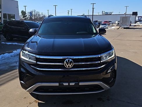 Used 2022 Volkswagen Atlas SE image 2