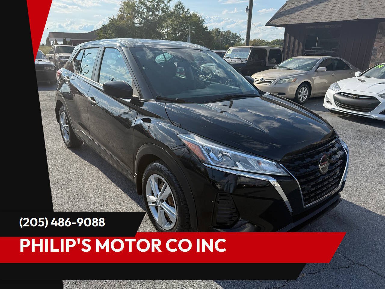 Used 2021 Nissan Kicks S FWD image 1
