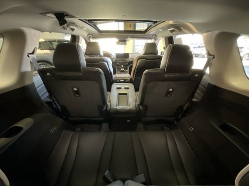 Certified 2025 Acura MDX w/ Advance Package image 27