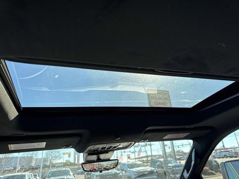 New 2026 GMC Sierra 2500 Denali Ultimate w/ LPO, Black Badging Package image 21