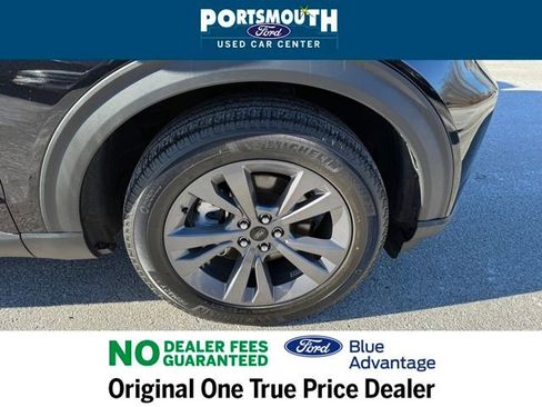 Certified 2022 Ford Explorer XLT w/ Equipment Group 202A image 34