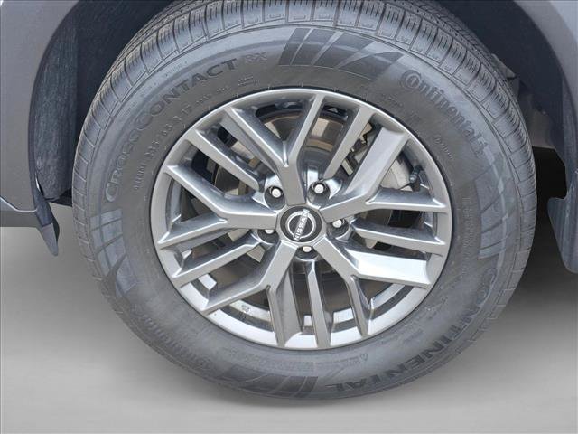 Used 2023 Nissan Rogue S FWD image 9