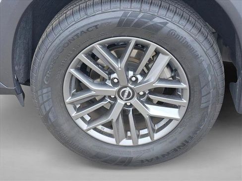 Used 2023 Nissan Rogue S FWD image 9