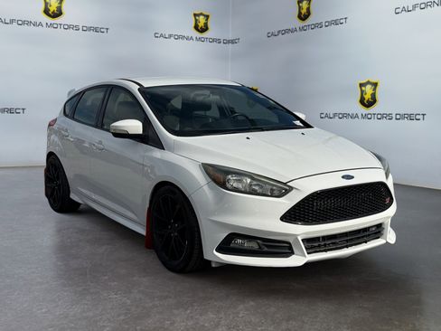 Used 2016 Ford Focus ST image 7