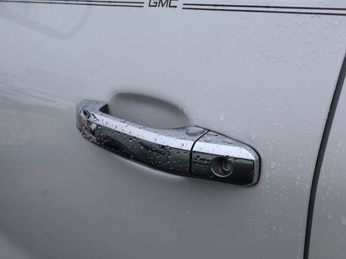 Used 2018 GMC Sierra 1500 SLT AWD/4WD image 25