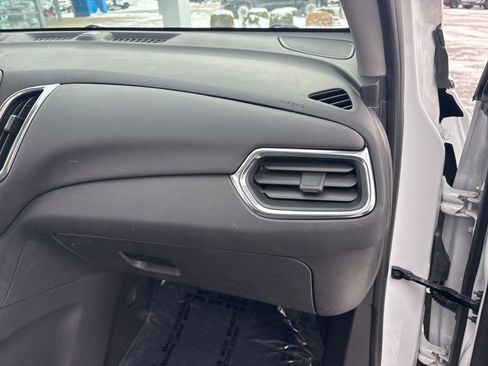 Used 2024 Chevrolet Equinox LT w/ LPO, Floor Liner Package image 41