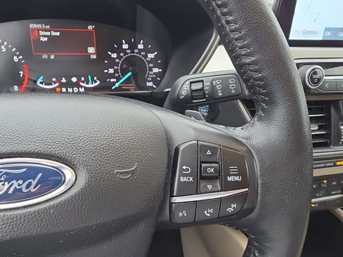 Certified 2020 Ford Escape SEL image 16