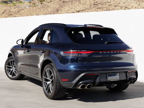 Certified 2023 Porsche Macan S AWD/4WD image 3