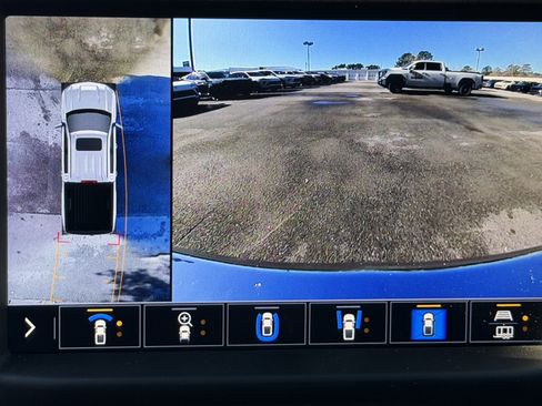 Used 2021 Chevrolet Silverado 1500 LTZ w/ LTZ Premium Package image 20