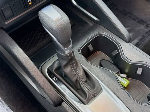 Used 2022 Nissan Frontier SV w/ Technology Package image 16