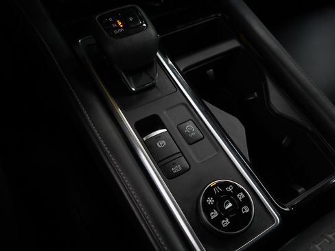 Used 2023 Nissan Pathfinder SL w/ SL Premium Package image 19