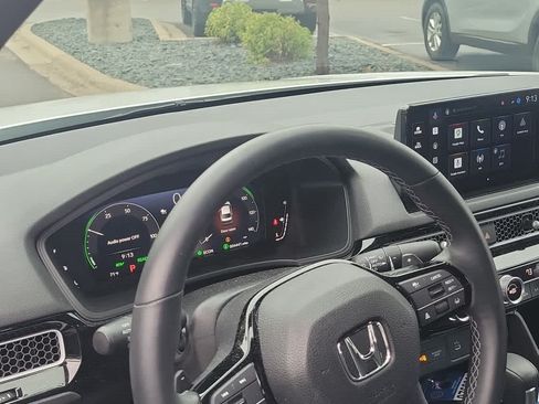 Used 2025 Honda Civic Sport Touring image 9