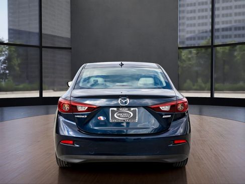 Used 2018 MAZDA MAZDA3 Grand Touring image 6